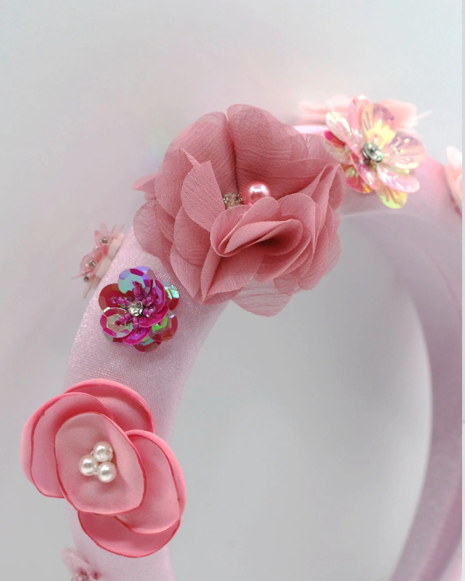 AKIRA Headpiece (pink)