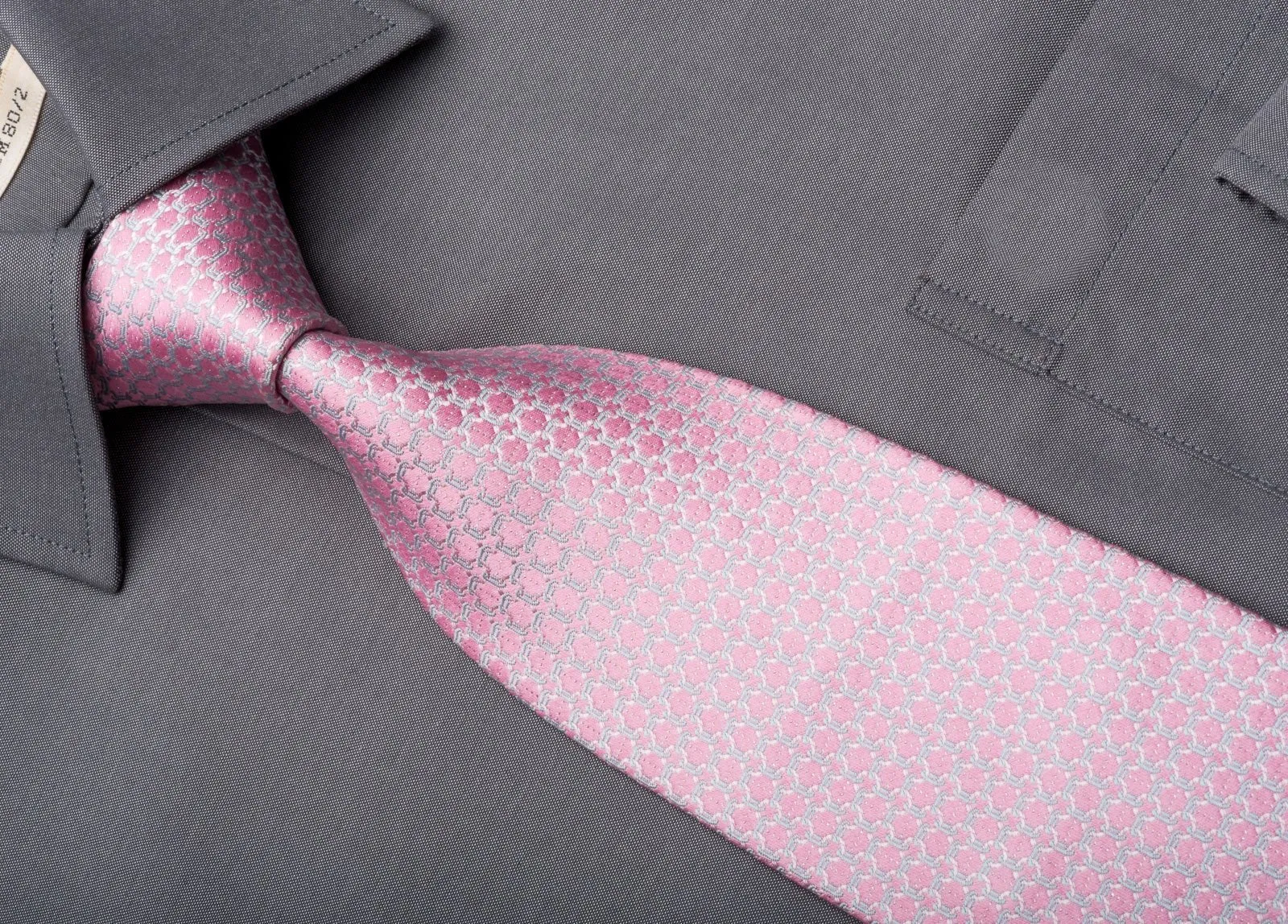 Aquascutum Men's Silk Tie Interlocking Chains On Pink With Silver Sparkles