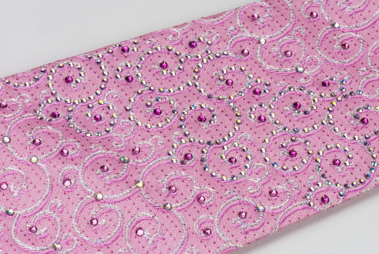 Daks Men's Woven Silk Rhinestone Tie Purple & White Scrolls On Pink With Silver Sparkles