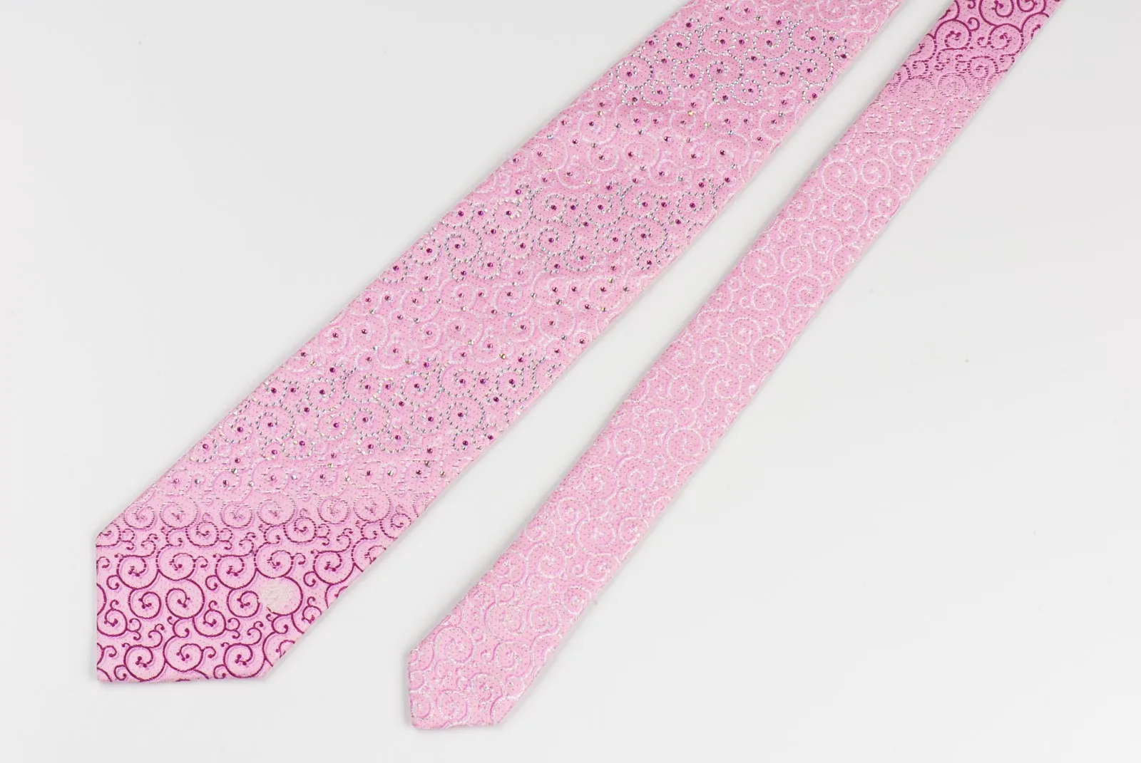 Daks Men's Woven Silk Rhinestone Tie Purple & White Scrolls On Pink With Silver Sparkles