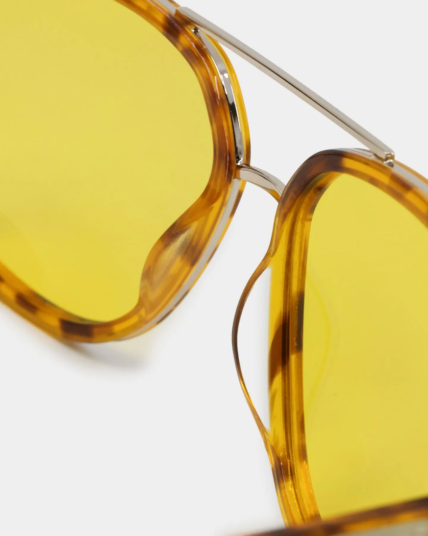 NUQE Lee Sunglasses Tortoise/Yellow