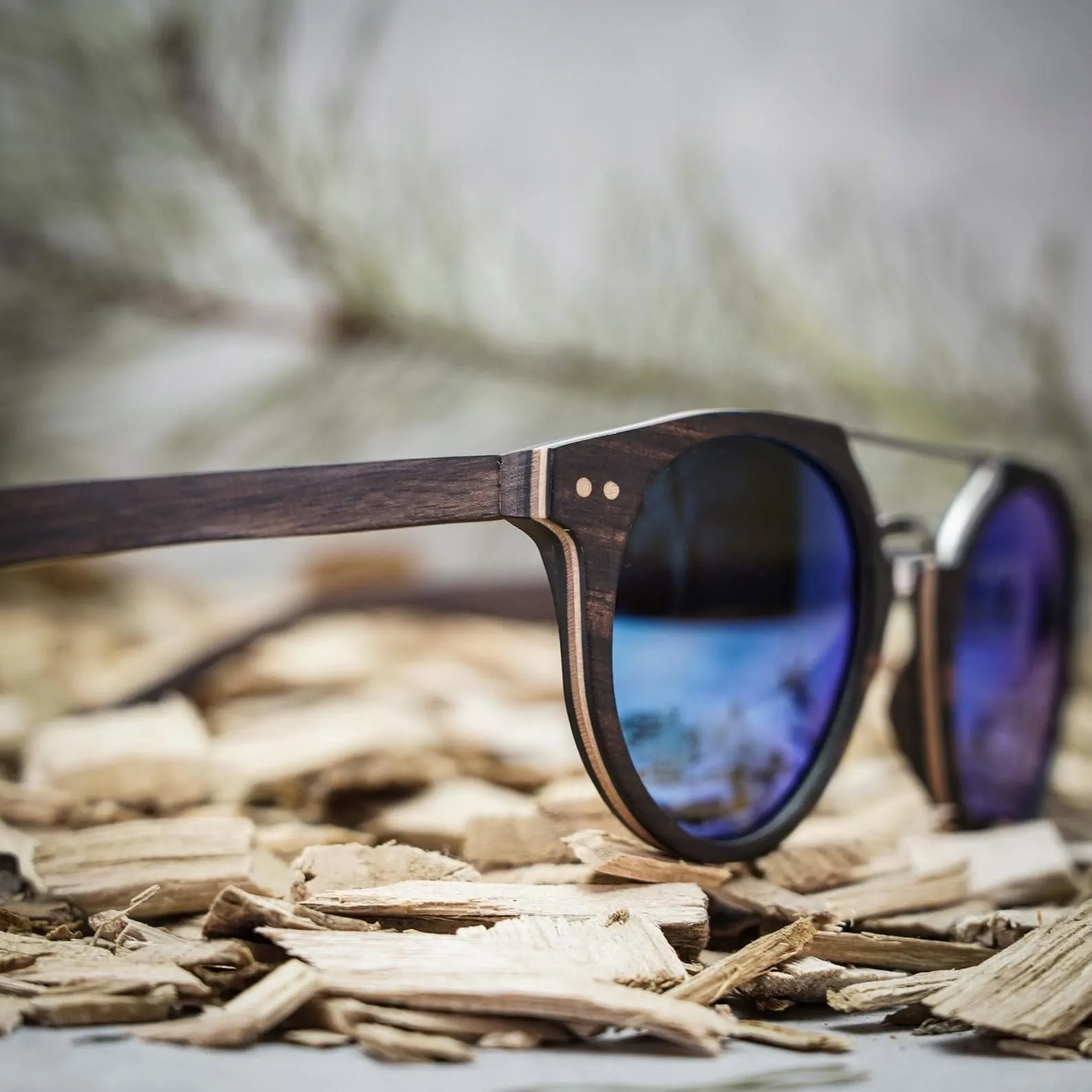 Vintage Round Wood Sunglasses